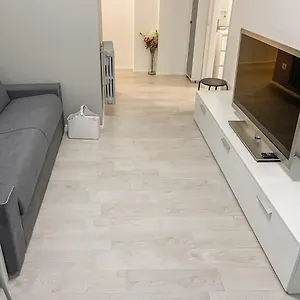 milano-brera-moscova-white-apartment.italymilanhotels.net/
